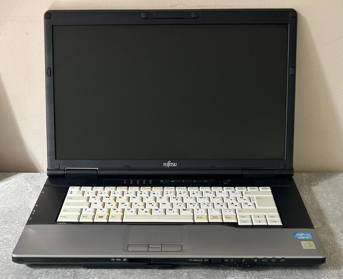 Fujitsu Lifebook E752